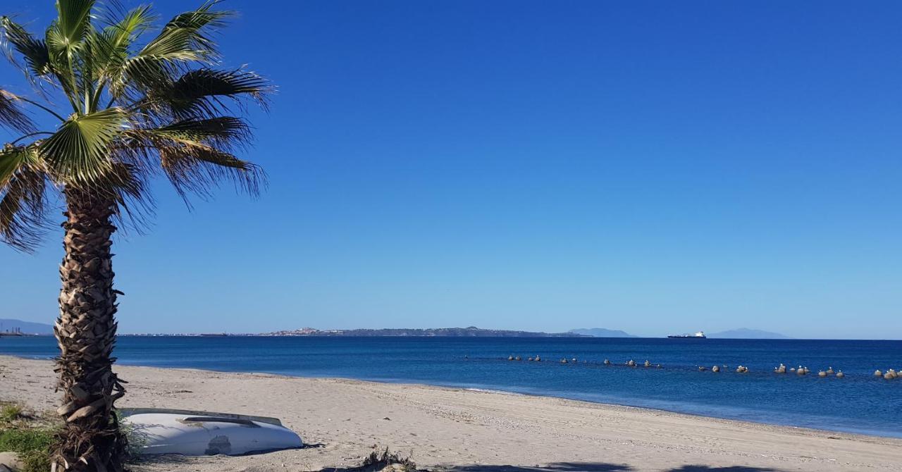 L'Isola Di Ago Apartman Torregrotta Kültér fotó