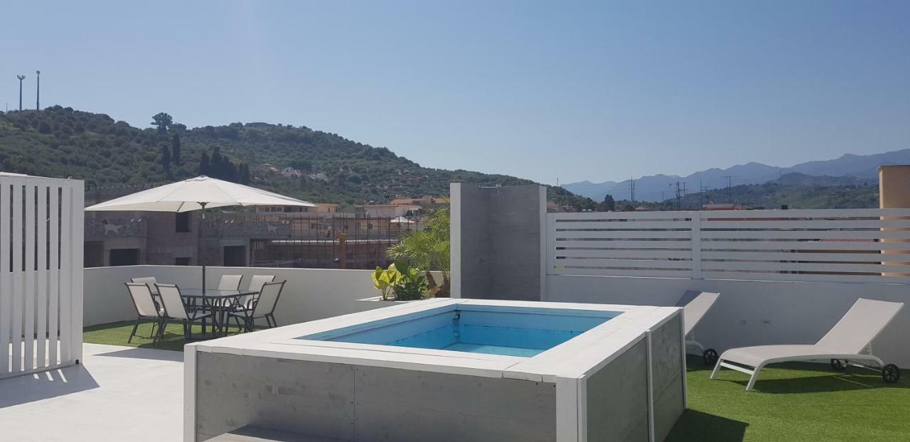 L'Isola Di Ago Apartman Torregrotta Kültér fotó